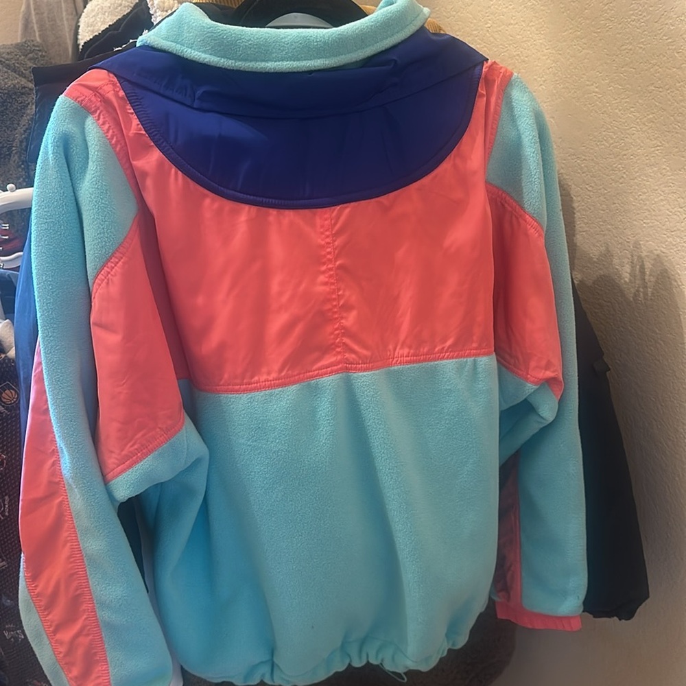 Fleece pullover - Picture 3 of 3